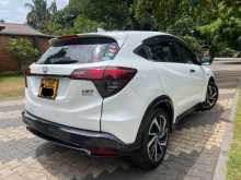https://riyasewana.com/uploads/honda-vezel-rs-2018-198100912402.jpg