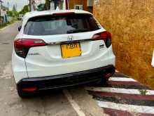https://riyasewana.com/uploads/honda-vezel-rs-2018-410381212874.jpg