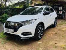 https://riyasewana.com/uploads/honda-vezel-rs-2018-910500512412.jpg