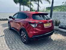 https://riyasewana.com/uploads/honda-vezel-rs-2020253622272.jpg