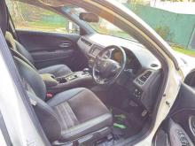 https://riyasewana.com/uploads/honda-vezel-rs-20843136554.jpg