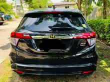 https://riyasewana.com/uploads/honda-vezel-rs-211452006575.jpg