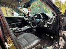 https://riyasewana.com/uploads/honda-vezel-rs-21151076926.jpg