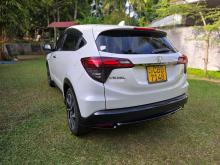 https://riyasewana.com/uploads/honda-vezel-rs-211733106966.jpg