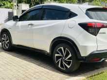 https://riyasewana.com/uploads/honda-vezel-rs-212280822913.jpg