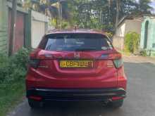 https://riyasewana.com/uploads/honda-vezel-rs-2162742253.jpg