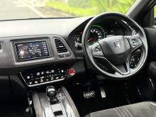 https://riyasewana.com/uploads/honda-vezel-rs-2211333117506.jpg