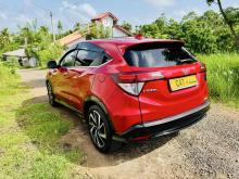 https://riyasewana.com/uploads/honda-vezel-rs-2216573824512.jpg
