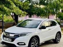 https://riyasewana.com/uploads/honda-vezel-rs-224475022292.jpg