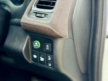 https://riyasewana.com/uploads/honda-vezel-rs-224481724643.jpg