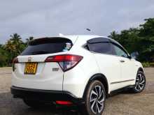 https://riyasewana.com/uploads/honda-vezel-rs-231024171003.jpg