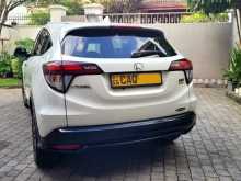 https://riyasewana.com/uploads/honda-vezel-rs-23123307992.jpg