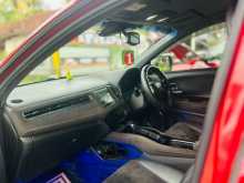 https://riyasewana.com/uploads/honda-vezel-rs-23231527383.jpg