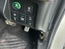 https://riyasewana.com/uploads/honda-vezel-rs-2416215524103.jpg