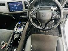 https://riyasewana.com/uploads/honda-vezel-rs-2416215524892.jpg
