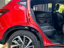 https://riyasewana.com/uploads/honda-vezel-rs-2416443426.jpg
