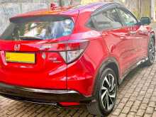 https://riyasewana.com/uploads/honda-vezel-rs-24213359644.jpg