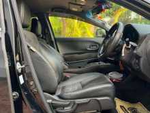 https://riyasewana.com/uploads/honda-vezel-rs-251736334033.jpg