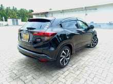 https://riyasewana.com/uploads/honda-vezel-rs-252228054662.jpg