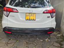 https://riyasewana.com/uploads/honda-vezel-rs-2611164223001.jpg