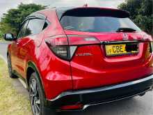 https://riyasewana.com/uploads/honda-vezel-rs-2611265622872.jpg