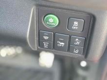 https://riyasewana.com/uploads/honda-vezel-rs-2612440524632.jpg