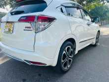 https://riyasewana.com/uploads/honda-vezel-rs-262115464603.jpg