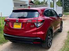 https://riyasewana.com/uploads/honda-vezel-rs-26934104983.jpg