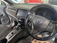 https://riyasewana.com/uploads/honda-vezel-rs-2710464722343.jpg