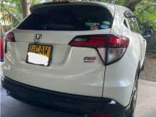 https://riyasewana.com/uploads/honda-vezel-rs-2895518382.jpg