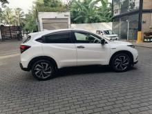 https://riyasewana.com/uploads/honda-vezel-rs-291107016434.jpg