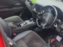 https://riyasewana.com/uploads/honda-vezel-rs-29121657866.jpg
