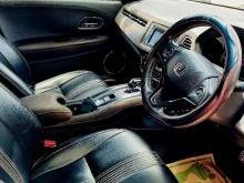 https://riyasewana.com/uploads/honda-vezel-rs-29823256174.jpg
