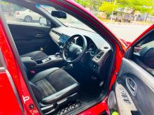 https://riyasewana.com/uploads/honda-vezel-rs-301584417355.jpg