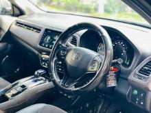 https://riyasewana.com/uploads/honda-vezel-rs-309395024301.jpg