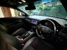 https://riyasewana.com/uploads/honda-vezel-rs-316303924473.jpg
