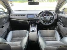 https://riyasewana.com/uploads/honda-vezel-rs-38445517725.jpg