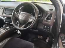 https://riyasewana.com/uploads/honda-vezel-rs-3909434242.jpg