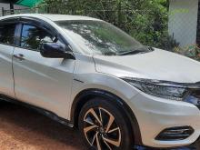 https://riyasewana.com/uploads/honda-vezel-rs-3910266154.jpg
