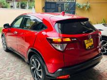https://riyasewana.com/uploads/honda-vezel-rs-4104246653.jpg