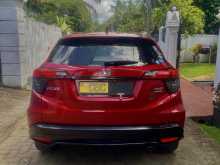 https://riyasewana.com/uploads/honda-vezel-rs-411404822583.jpg