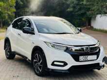 https://riyasewana.com/uploads/honda-vezel-rs-411531222872.jpg
