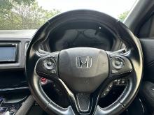 https://riyasewana.com/uploads/honda-vezel-rs-414104917376.jpg
