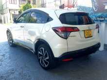 https://riyasewana.com/uploads/honda-vezel-rs-4252294782.jpg
