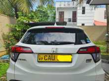 https://riyasewana.com/uploads/honda-vezel-rs-49155165.jpg