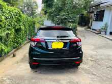 https://riyasewana.com/uploads/honda-vezel-rs-518510922502.jpg