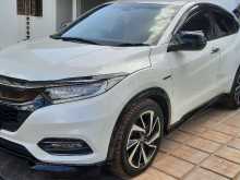 https://riyasewana.com/uploads/honda-vezel-rs-51953404602.jpg