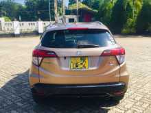 https://riyasewana.com/uploads/honda-vezel-rs-5711054043.jpg