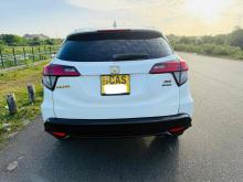 https://riyasewana.com/uploads/honda-vezel-rs-58335024993.jpg