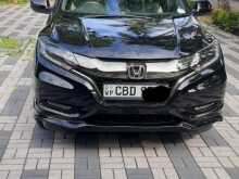 https://riyasewana.com/uploads/honda-vezel-rs-6112645663.jpg